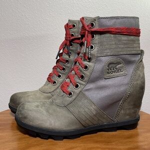 Sorel Lexie Wedge Boots Quarry Red Laces Lug Sole size 10